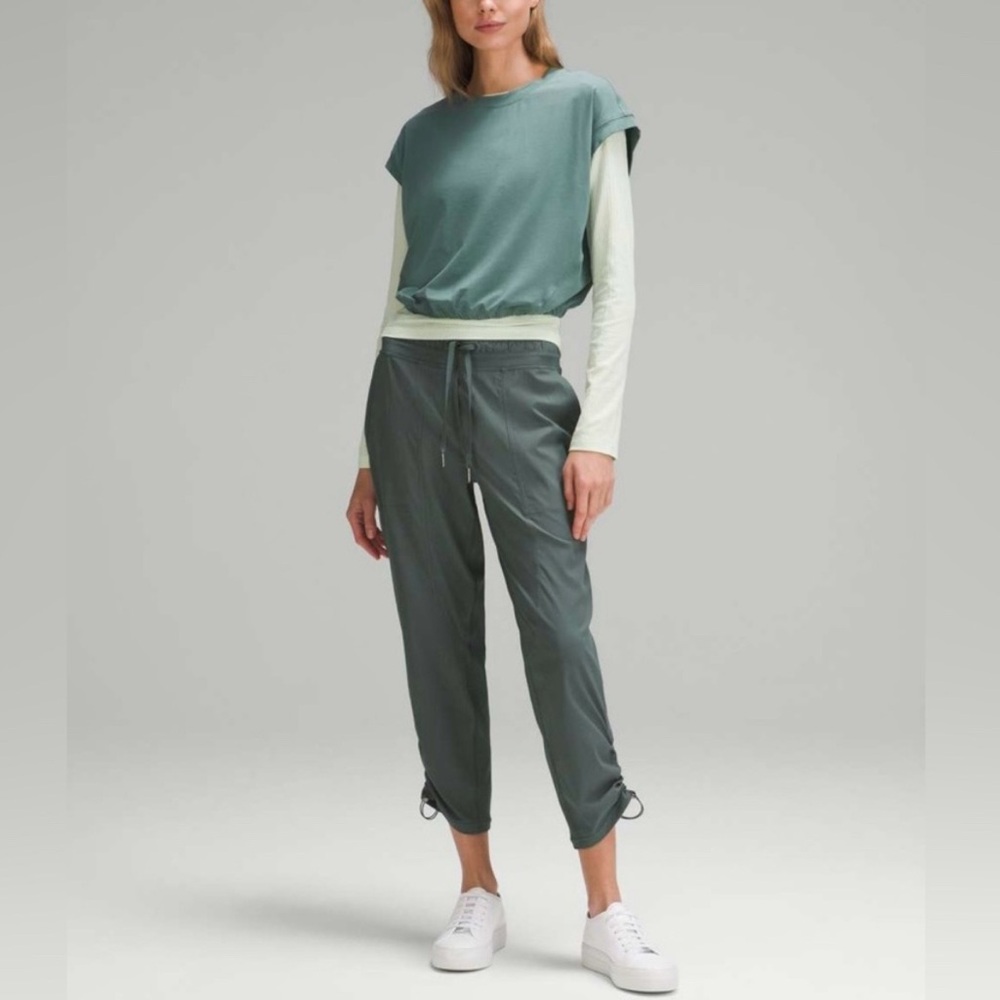 Lululemon Dance Studio Mid Rise Crop - Size 4